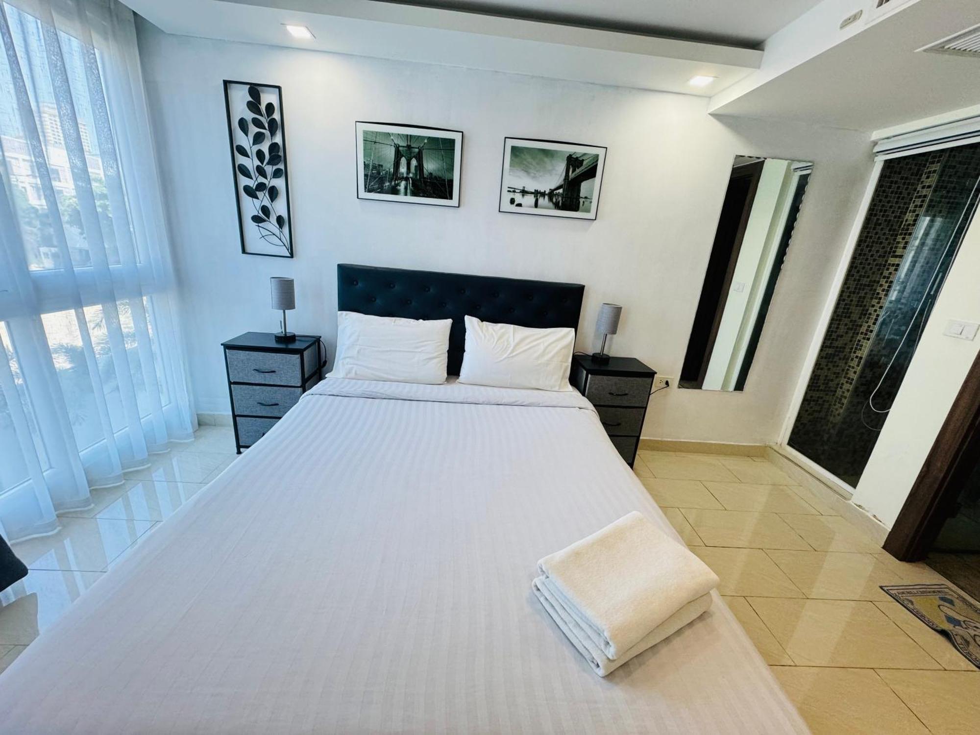 Grand Avenue Conde Pattaya Apartment Bagian luar foto